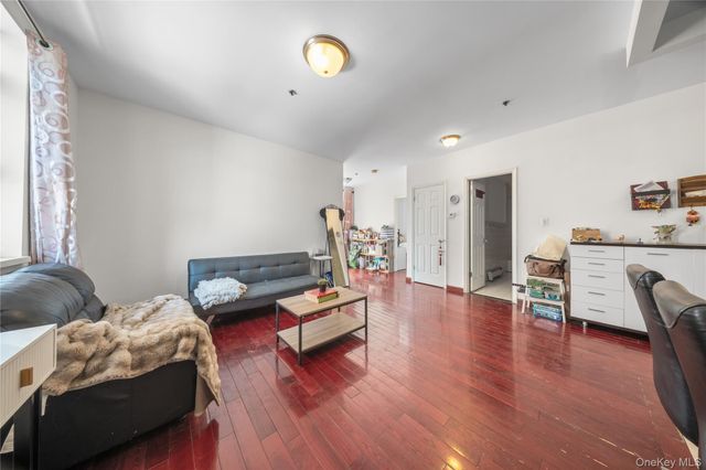 141-52 33rd Avenue 3C, Flushing, NY 11354