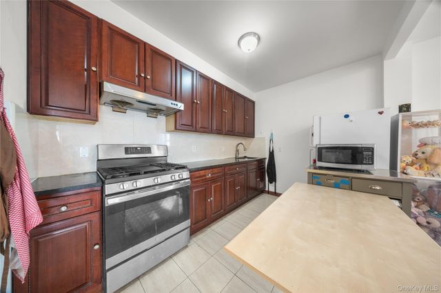 141-52 33rd Avenue 3C, Flushing, NY 11354
