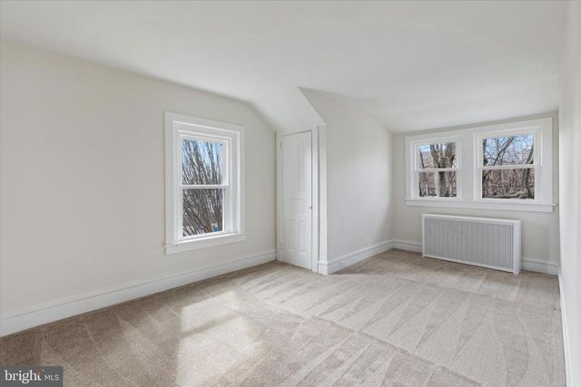 407 LAWN AVE, Sellersville, PA 18960