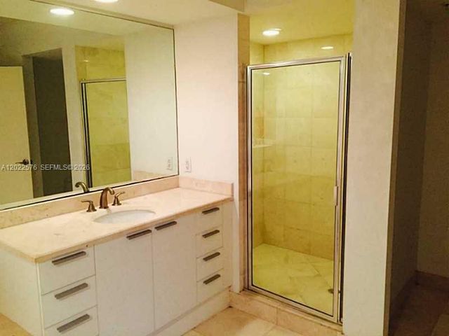 14951 ROYAL OAKS LN 1909, North Miami, FL 33181