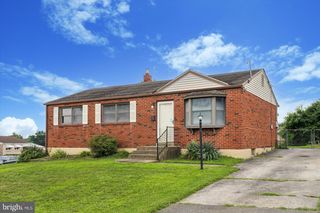 2 RADCLIFF CT, Wilmington, DE 19804