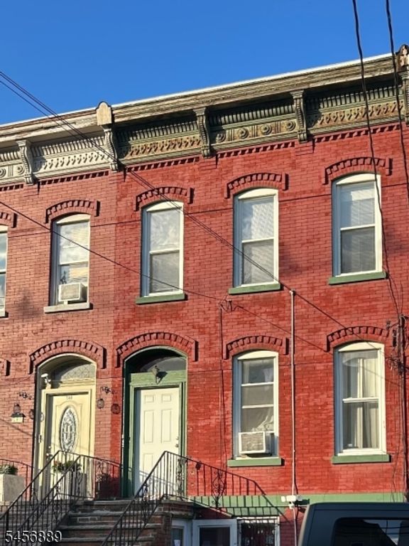 184 Van Horne St, Jersey City, NJ 07304 — photo 2