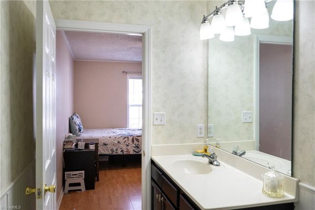 204 Caswell Kern Road, Kernersville, NC 27284