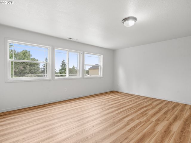 21754 Ne Couch Ct, Gresham, OR 97030