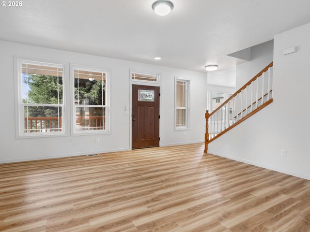 21754 Ne Couch Ct, Gresham, OR 97030