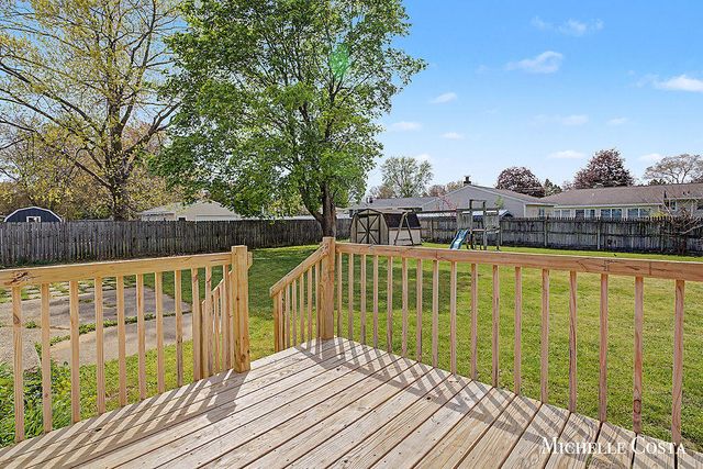 7697 Hollyhock Avenue, Jenison, MI 49428
