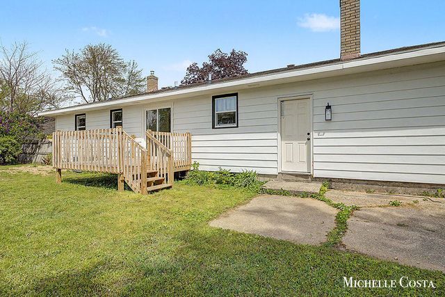7697 Hollyhock Avenue, Jenison, MI 49428