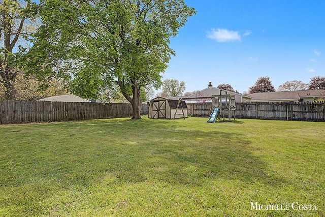 7697 Hollyhock Avenue, Jenison, MI 49428