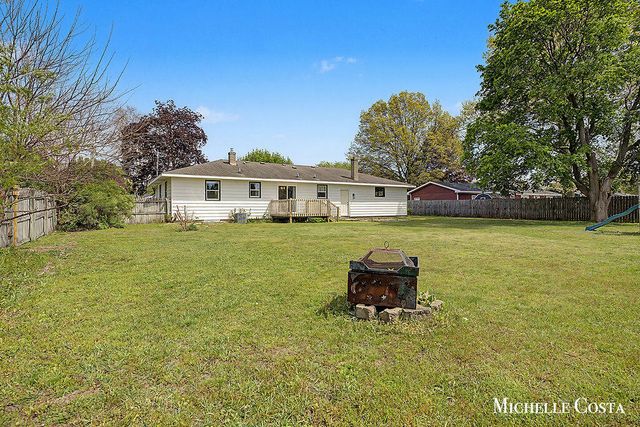 7697 Hollyhock Avenue, Jenison, MI 49428