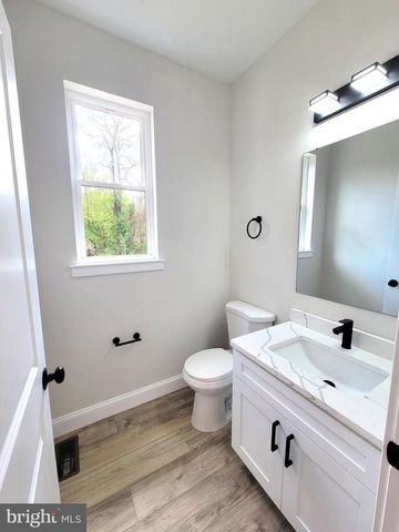 102 HEATHERWOOD DR, Vineland, NJ 08360