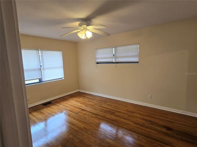 1553 NW 21ST AVENUE, Gainesville, FL 32605