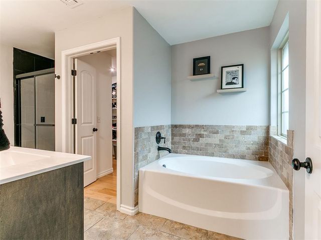 18404 Scarborough Drive, Edmond, OK 73012
