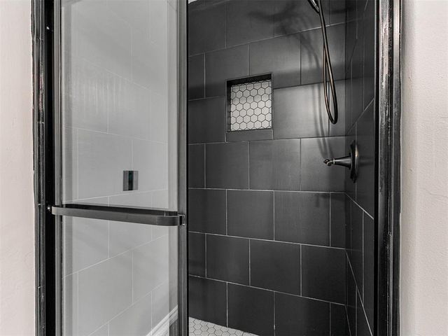 18404 Scarborough Drive, Edmond, OK 73012