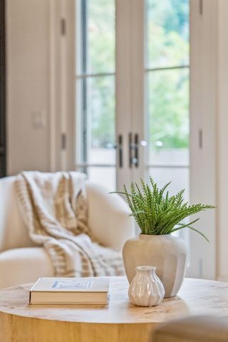 19 Krier Lane, Mount Pleasant, SC 29464