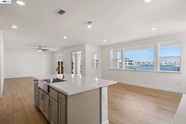 16 Grey Whale Place, Bethel Island, CA 94511