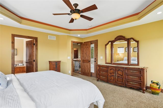 4060 Monarch Avenue, Marion, IA 52302