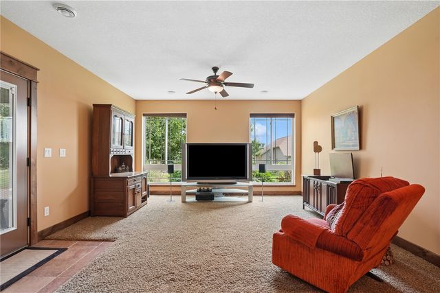 4060 Monarch Avenue, Marion, IA 52302
