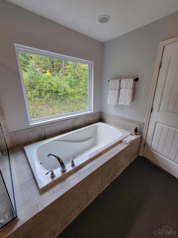 685 Lake View Drive, Union Twp, OH 45150