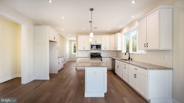 221 EAST FIFTH STREET, East Greenville, PA 18041
