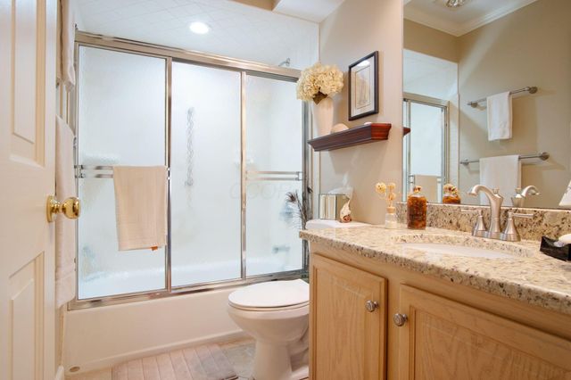 5657 Barry Trace, Dublin, OH 43017