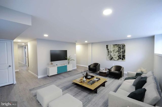 8213 COLFAX ST, Philadelphia, PA 19136