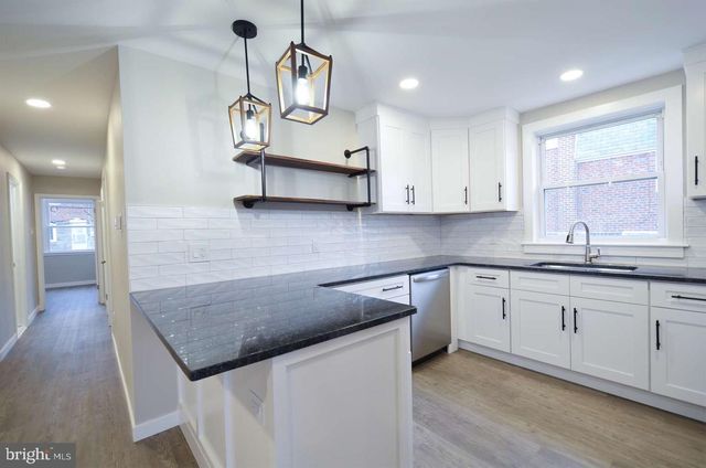 8213 COLFAX ST, Philadelphia, PA 19136