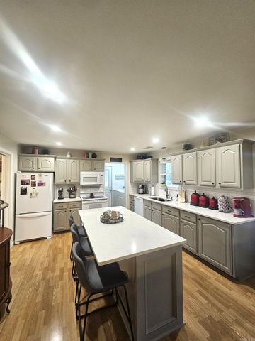 607 N 12th Street, Nashville, AR 71852