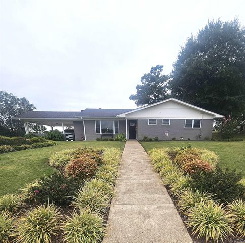 607 N 12th Street, Nashville, AR 71852