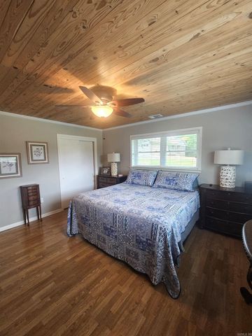 607 N 12th Street, Nashville, AR 71852