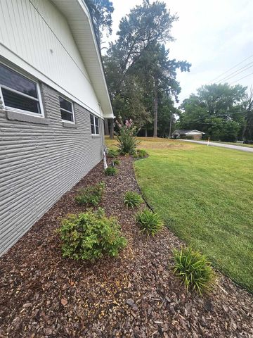 607 N 12th Street, Nashville, AR 71852