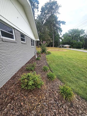 607 N 12th Street, Nashville, AR 71852