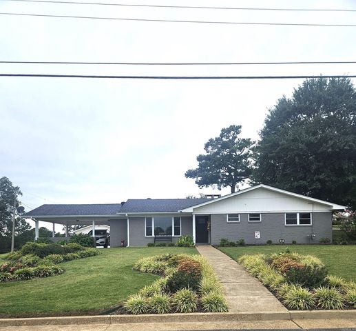 607 N 12th Street, Nashville, AR 71852