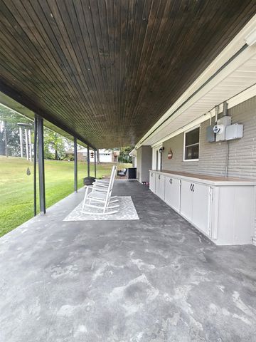 607 N 12th Street, Nashville, AR 71852