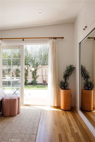 275 Cecil Place, Costa Mesa, CA 92627