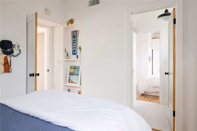 275 Cecil Place, Costa Mesa, CA 92627