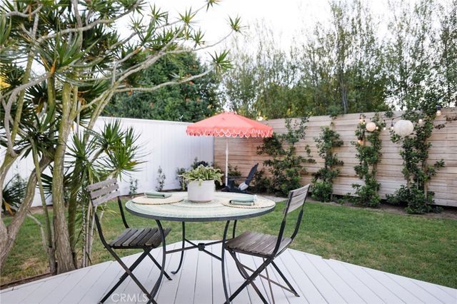 275 Cecil Place, Costa Mesa, CA 92627
