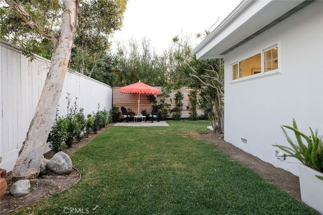 275 Cecil Place, Costa Mesa, CA 92627