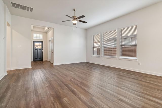217 Snowbell ST, San Marcos, TX 78666