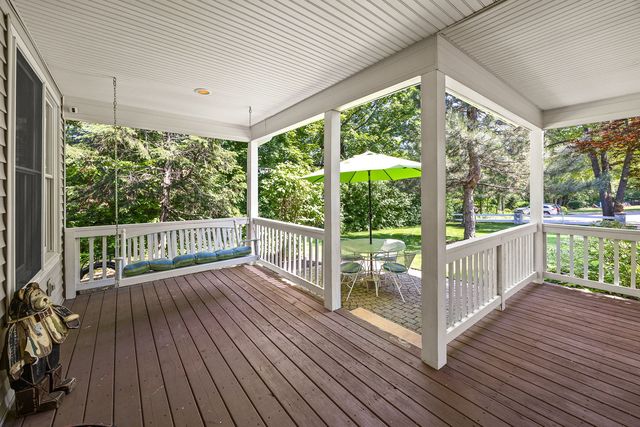 8510 W 122nd Place, Palos Park, IL 60464
