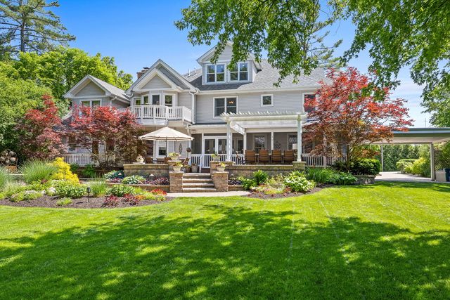 8510 W 122nd Place, Palos Park, IL 60464