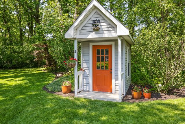 8510 W 122nd Place, Palos Park, IL 60464