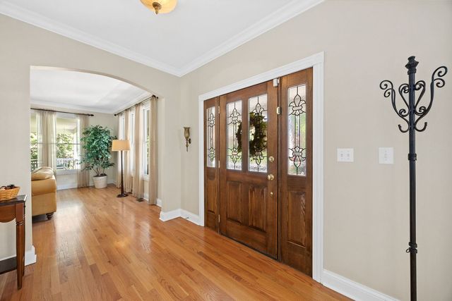 8510 W 122nd Place, Palos Park, IL 60464