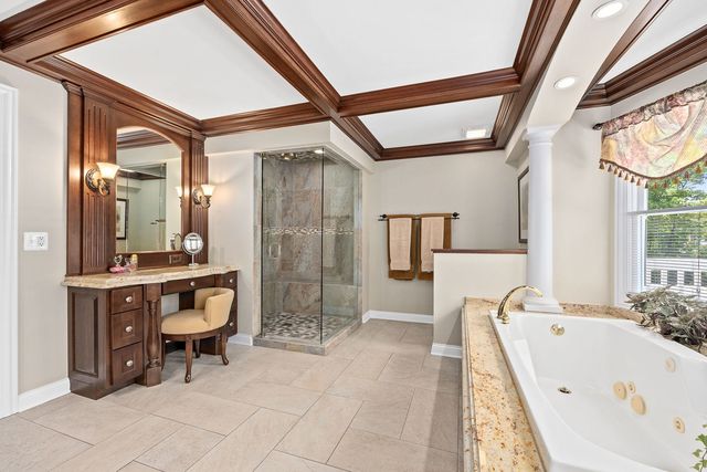 8510 W 122nd Place, Palos Park, IL 60464