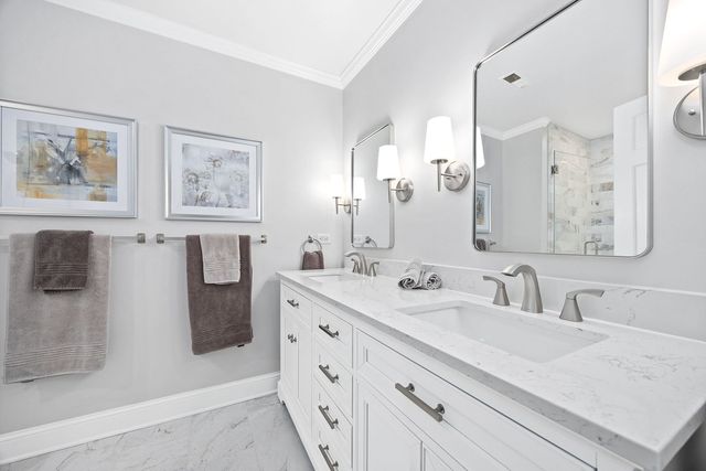 8510 W 122nd Place, Palos Park, IL 60464