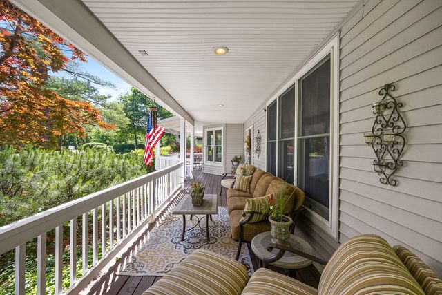 8510 W 122nd Place, Palos Park, IL 60464