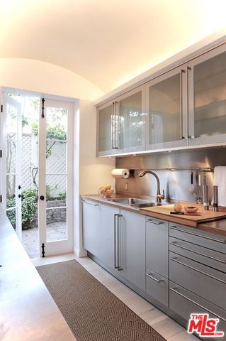 1416 HAVENHURST Drive 1E, West Hollywood, CA 90046