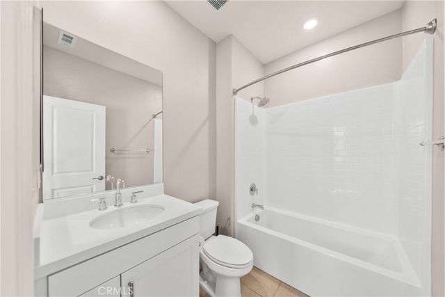 17868 S Upton, Carson, CA 90746