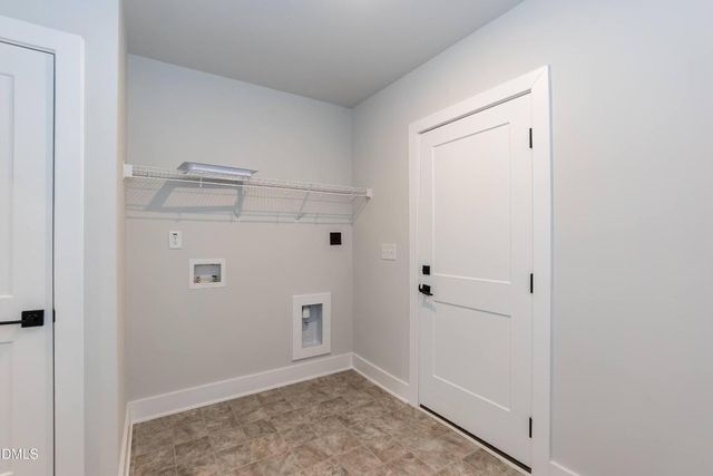 68 Streamline Court, Lillington, NC 27546