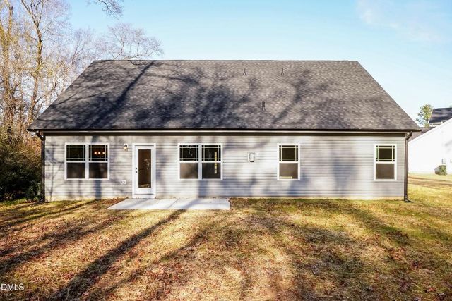 68 Streamline Court, Lillington, NC 27546