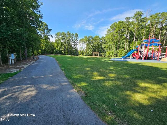 68 Streamline Court, Lillington, NC 27546